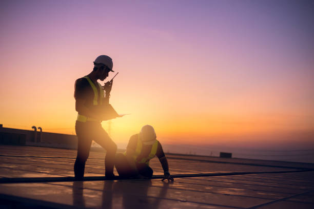 Best Local Roofing Companies  in Lake Wazeecha, WI
